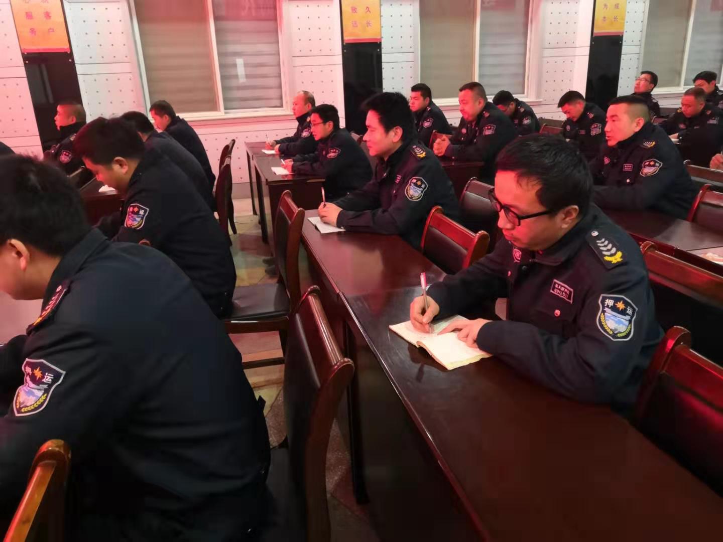 1556253154570300.jpg 寰俊剧_20190313190112.jpg