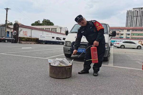 1712739105710828.jpg 寰俊剧_20240410164105.jpg