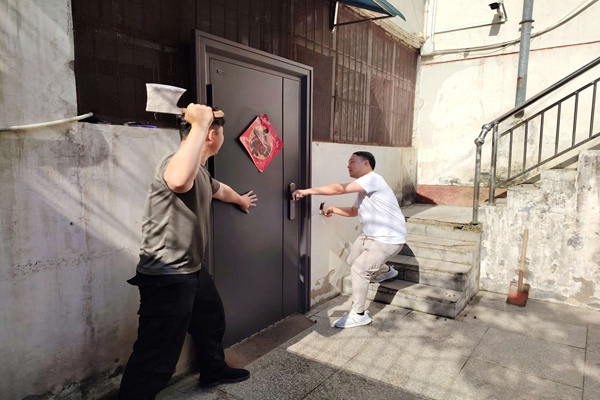 1714911375822344.jpg 寰俊剧_20240505201237.jpg