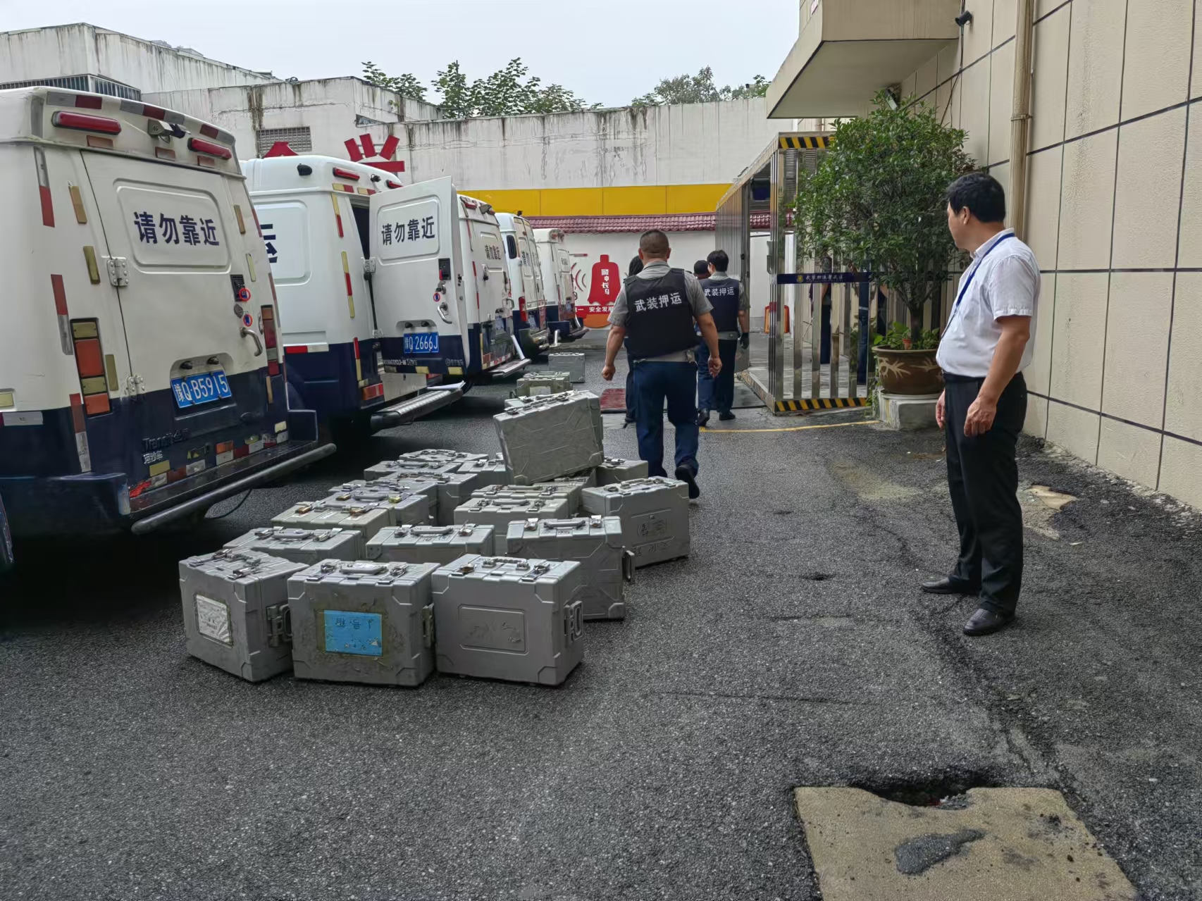 1726742599635165.jpg 1726742599635165.jpg