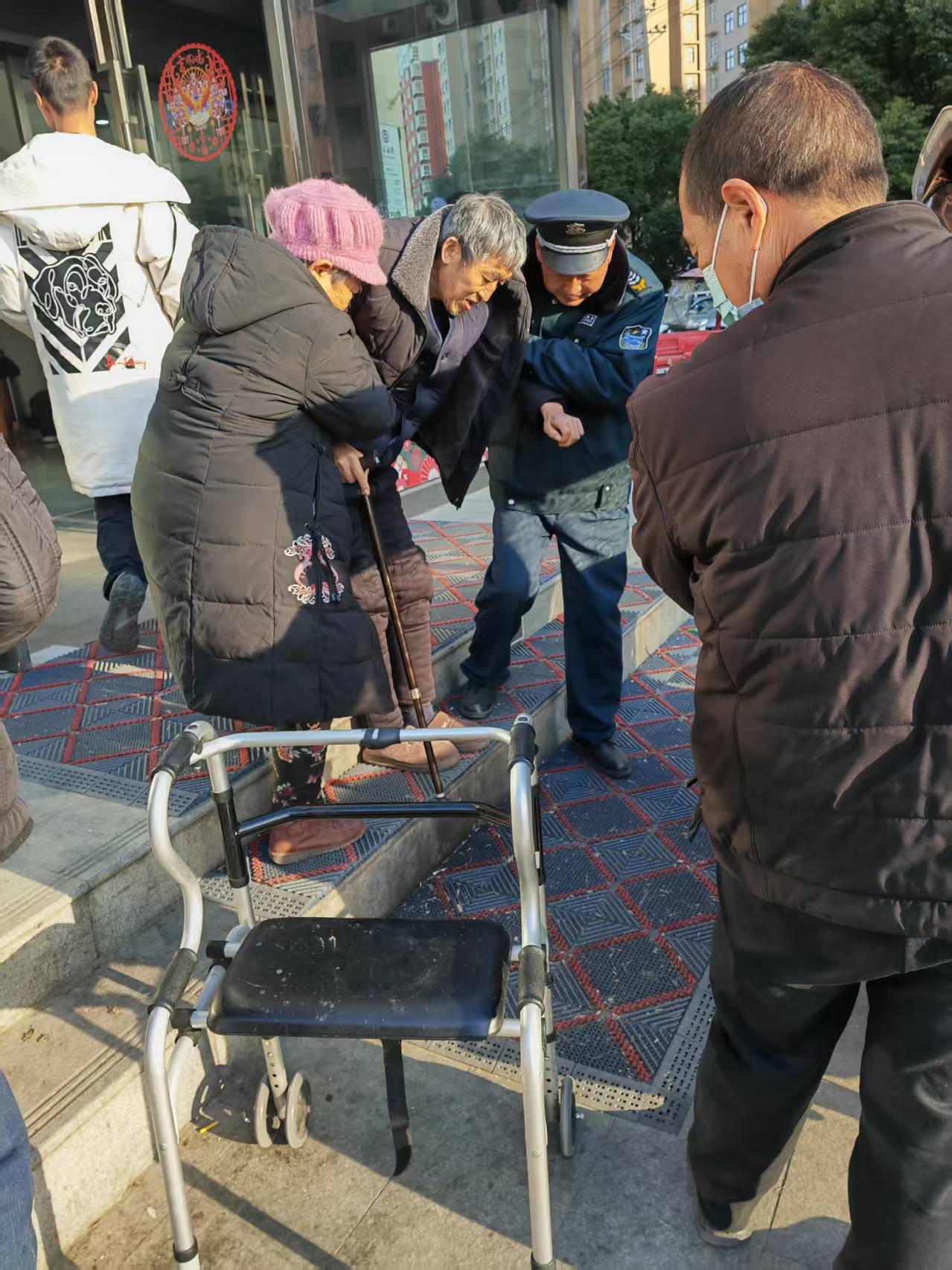 1737014632744030.jpg 1737014632744030.jpg