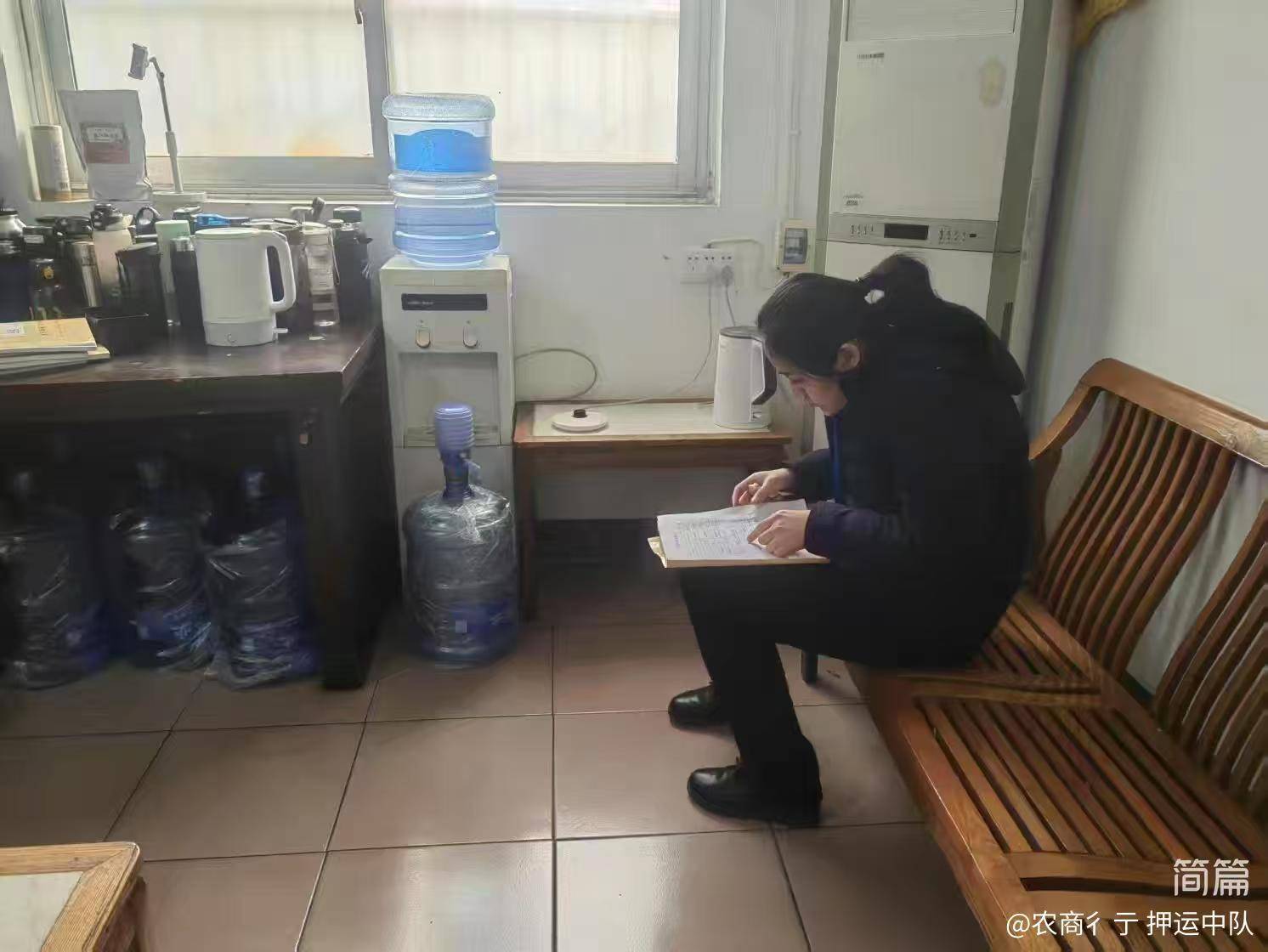 1737595984122478.jpg 1737595984122478.jpg