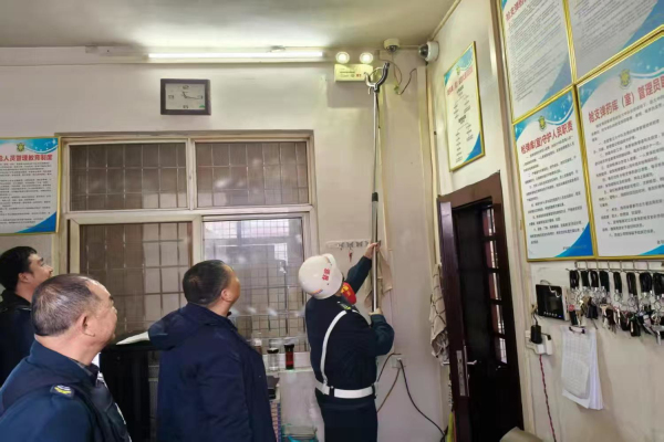 1739233010906702.jpg 寰俊剧_20250211081512.jpg