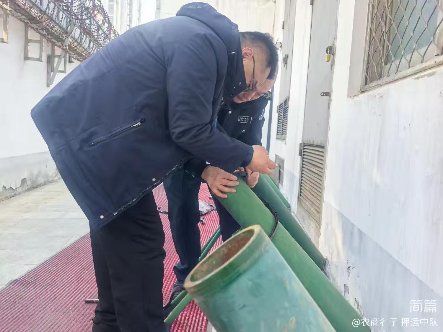 1740814458413258.jpg 1740814458413258.jpg